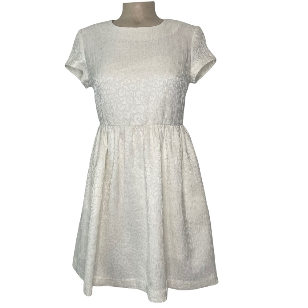 JUICY COUTURE Women's Vintage White Textured Baby Doll Short Sleeve Dress Size 2